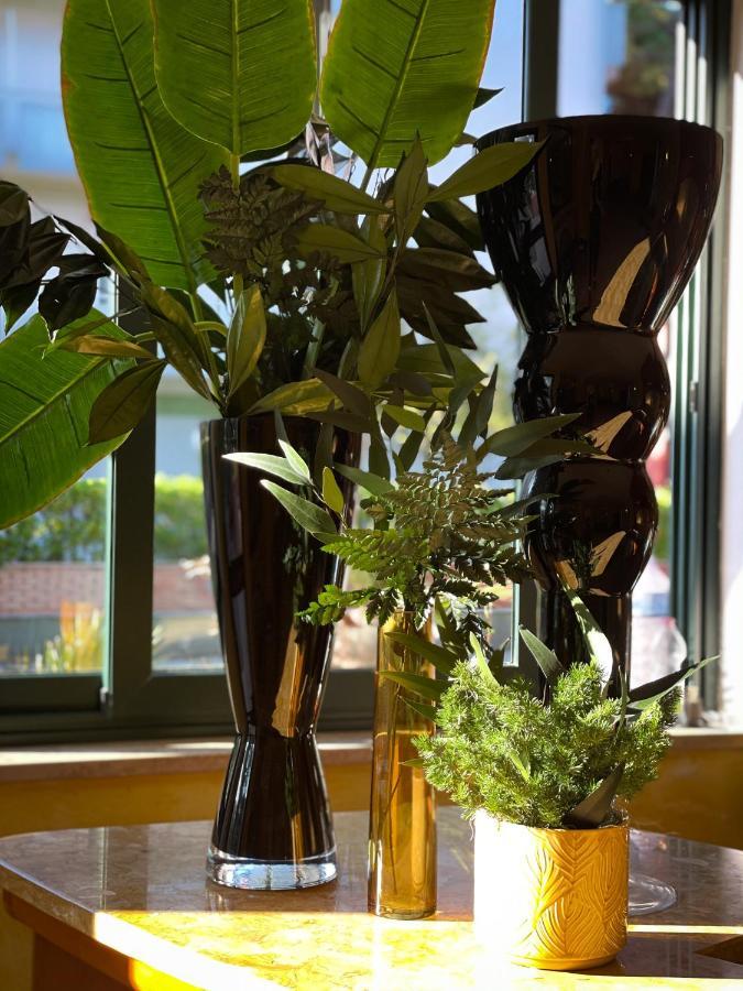 Hotel B&B Des Bains Милано Мартима Екстериор снимка